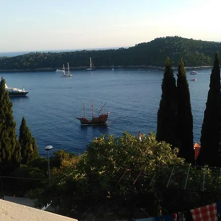 Matea Zlatni Potok